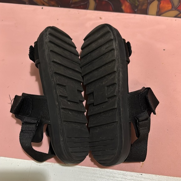 Aerie Black Women's Sandals - Picture 5 of 7